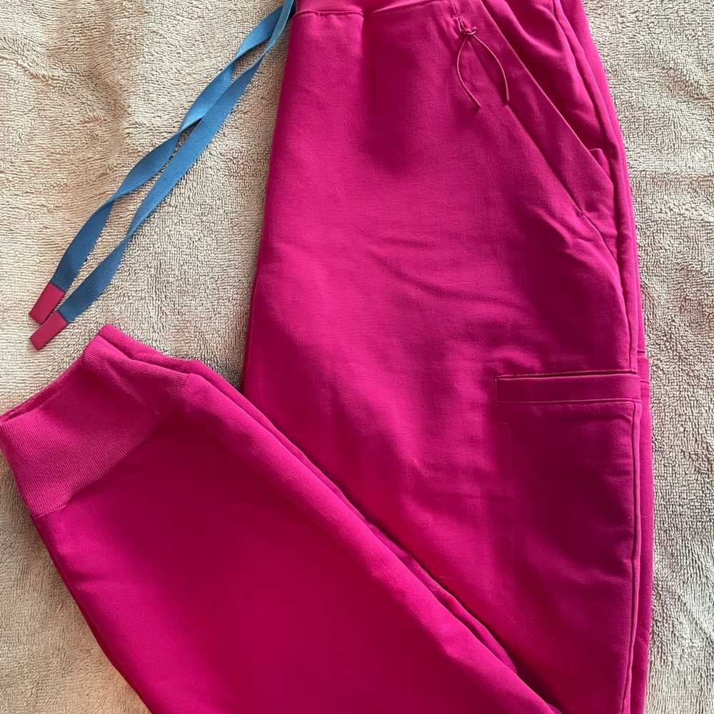 Figs Limited Edition Clara Scrub Pants!!! Raspberry Sorbet! Small Petite